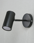 Applique murale Axis en noir, design moderne et directionnel.