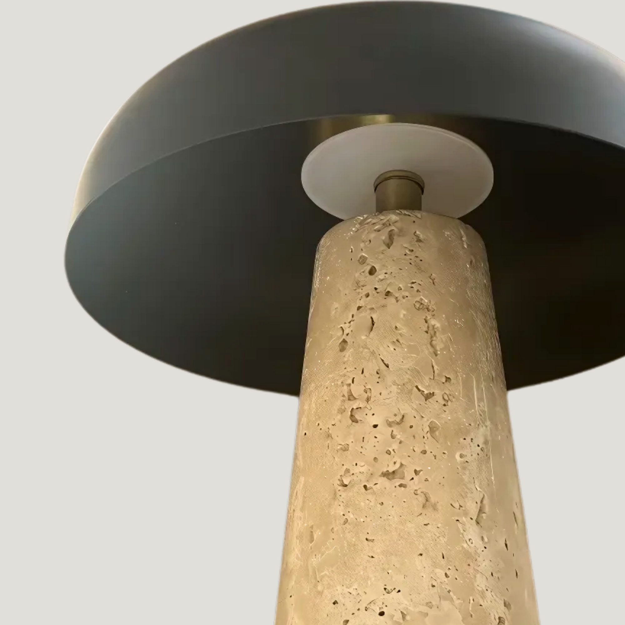 Ø 25 cm x ⭥ 30 cm