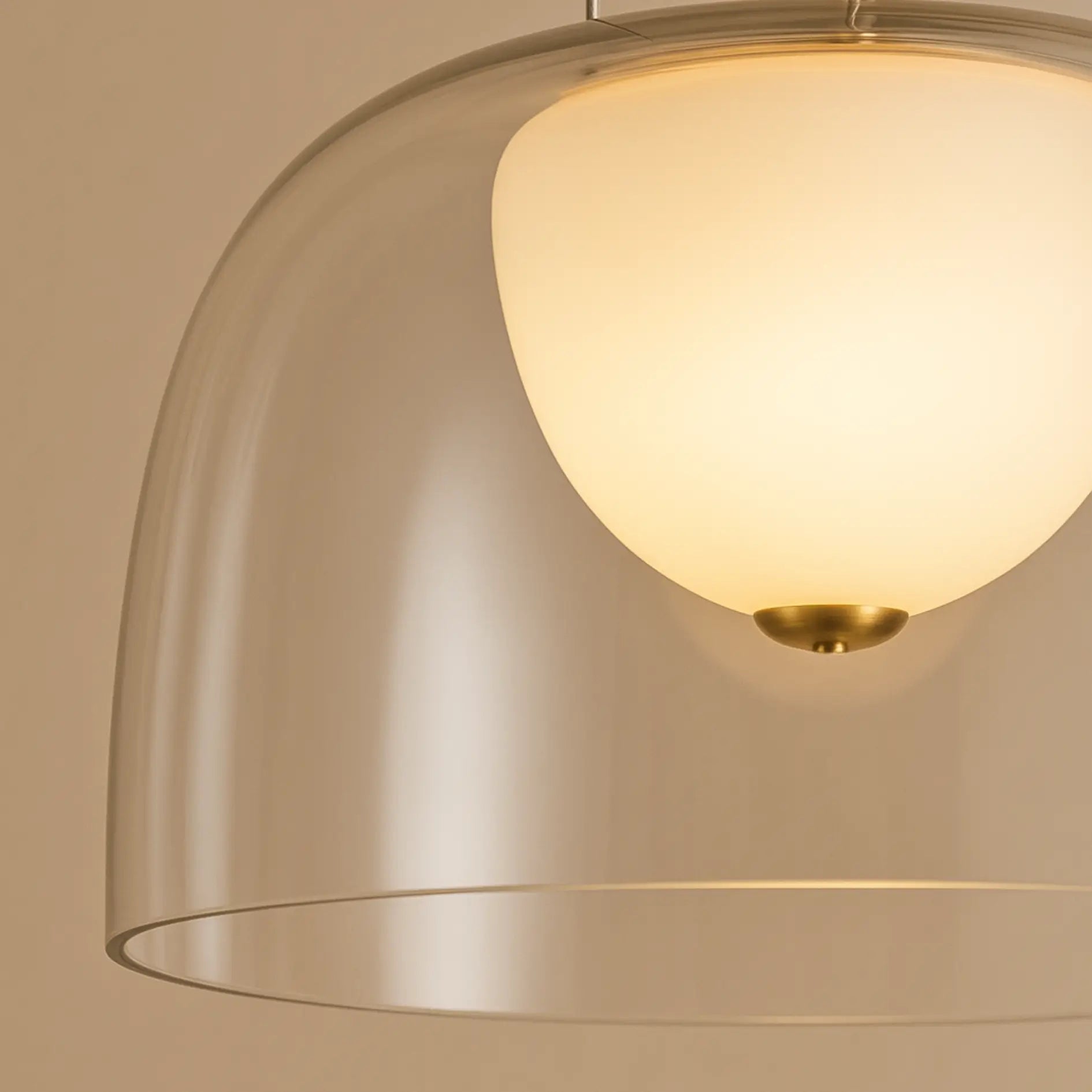 Ø 22 cm x ⭥ 15 cm