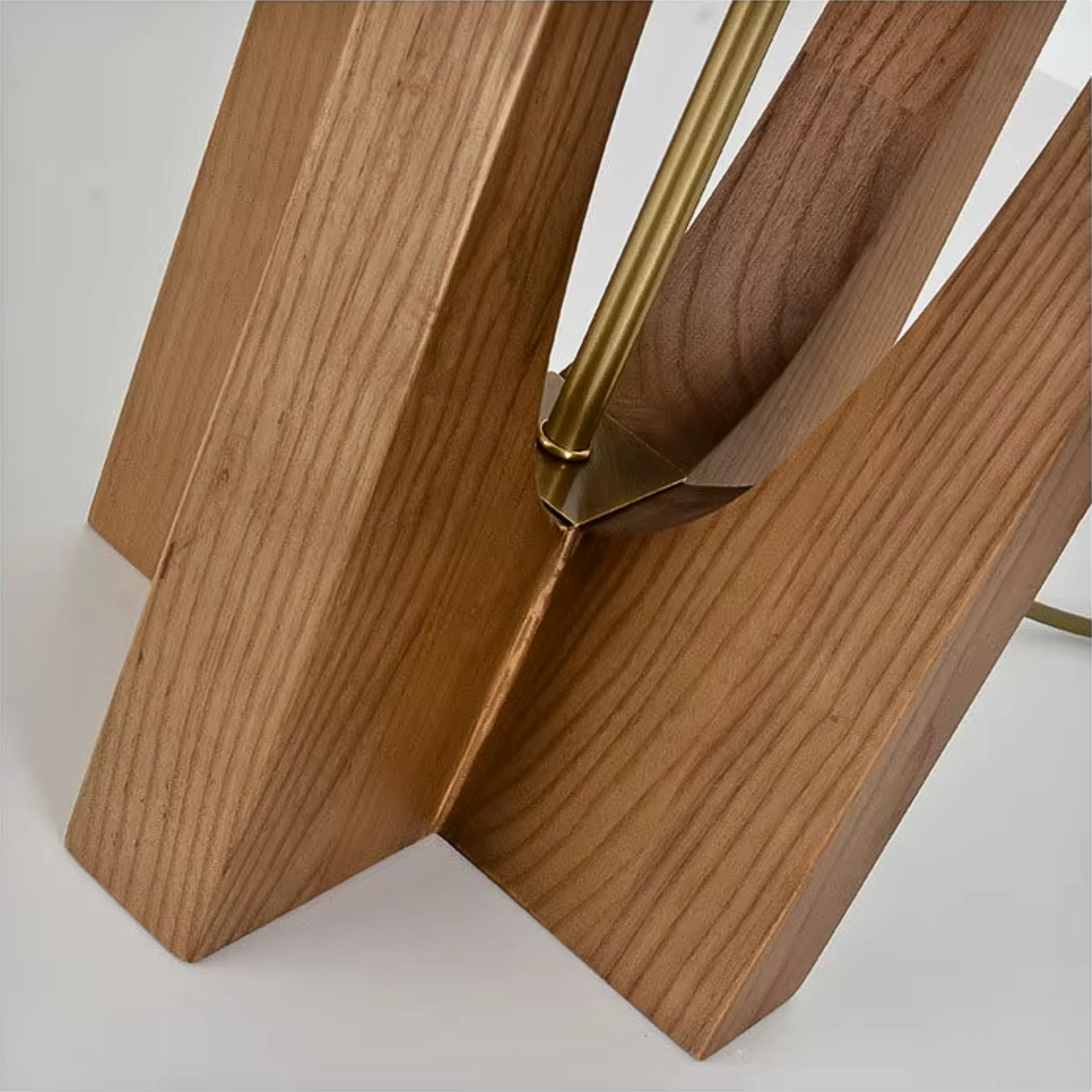 ⭤ 23 cm  x ⭥ 53 cm