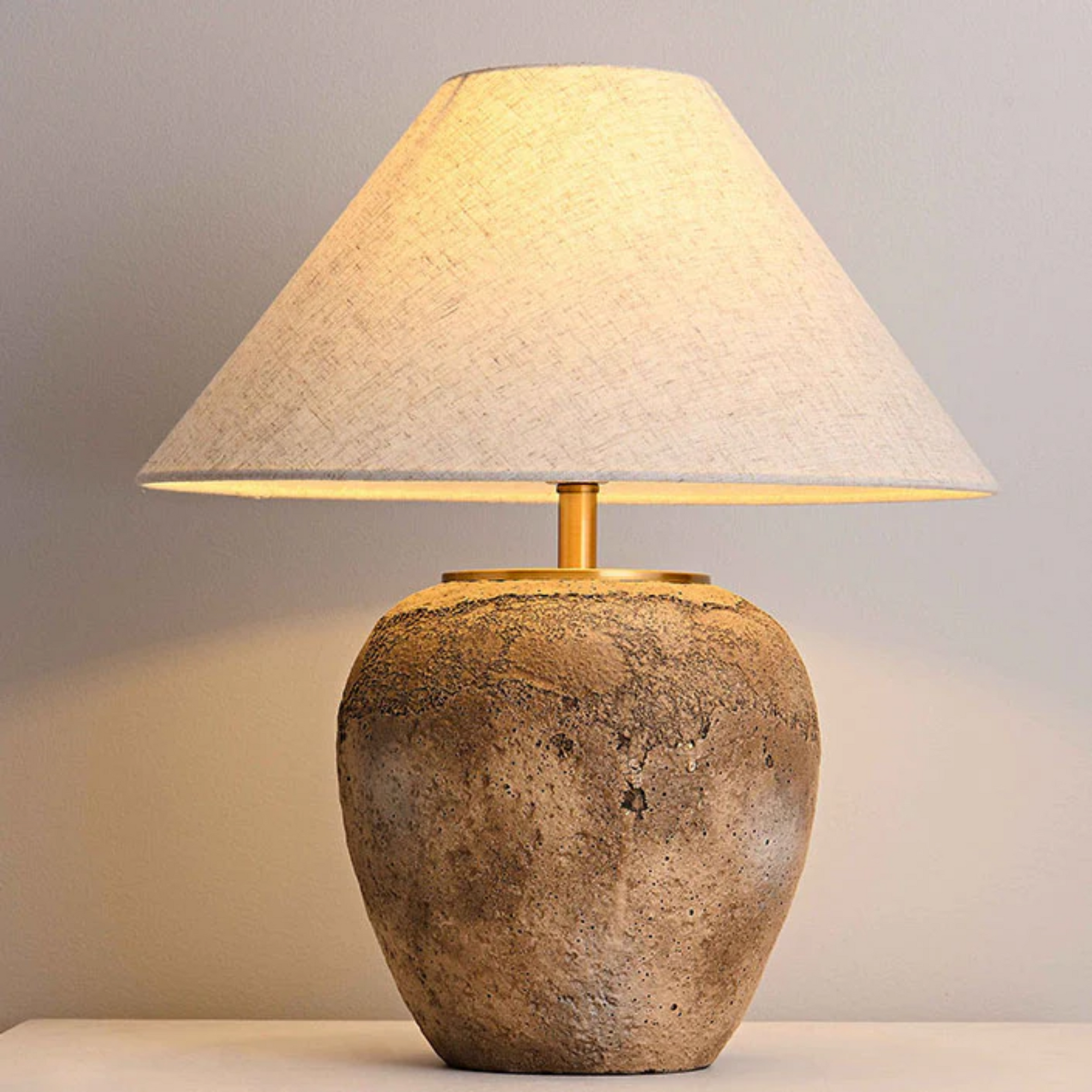 Nara – Lámpara de mesa en cerámica