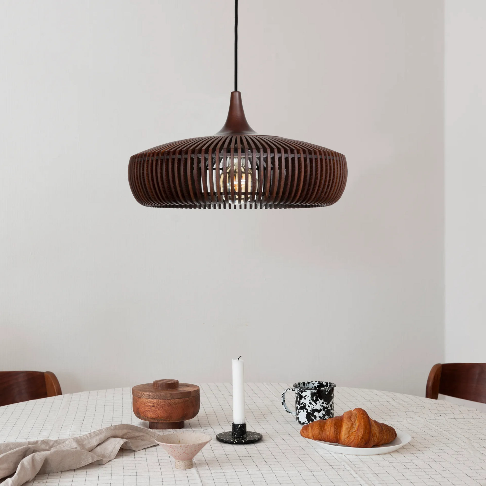  Ø 43 cm x ⭥ 24 cm - câble ajustable jusqu'à 210 cm 
