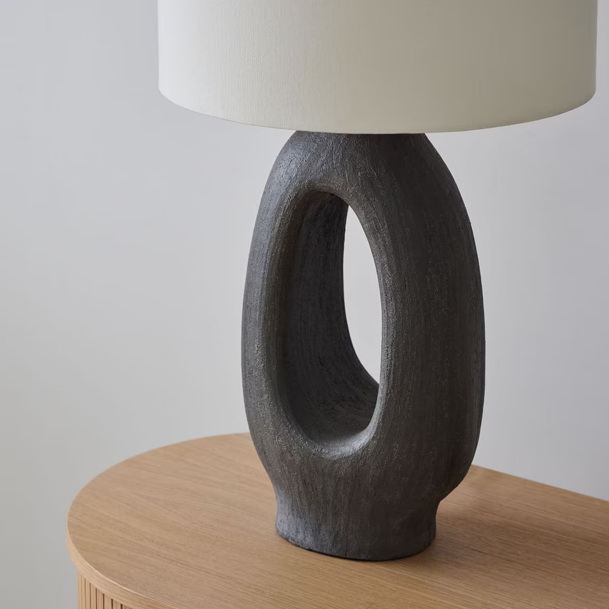 Ø 30 cm x ⭥ 50 cm